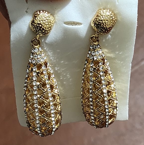 Earrings - Picture 4 of 5